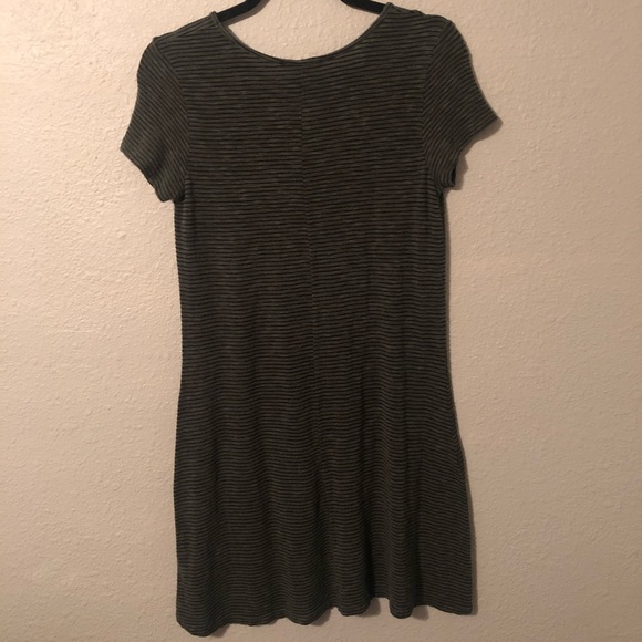 Forever 21 t-shirt dress - Picture 1 of 2
